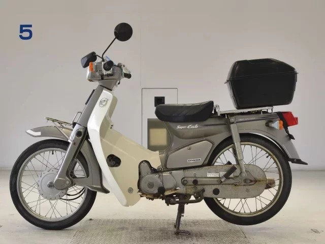 Honda C90