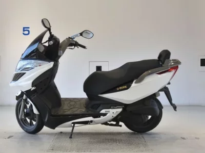 Kymco KYMCOG- DINK125I