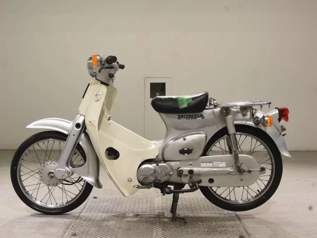 Honda C50