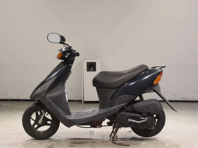 Suzuki LET S2