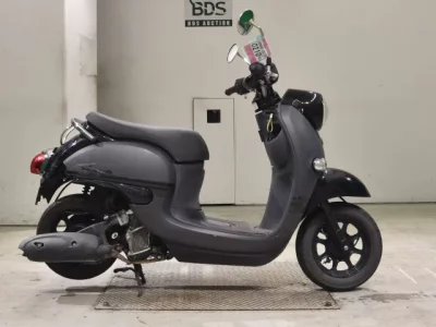 Yamaha VINO-4