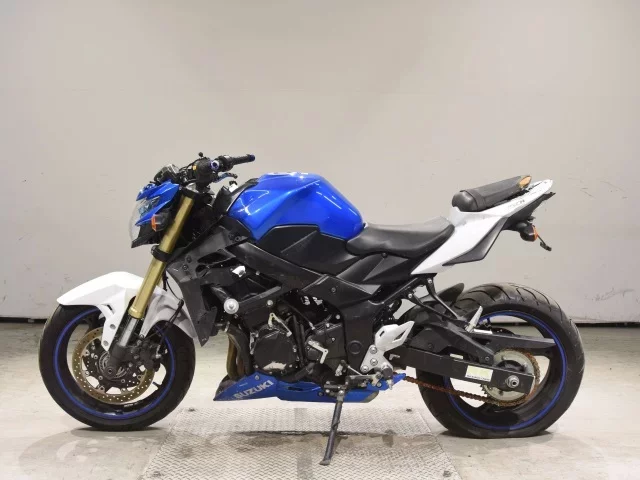 Suzuki GSR750A