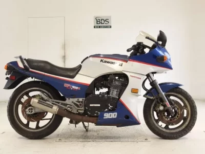 Kawasaki GPZ900R SHO LOUIS NOT EQUIPPED