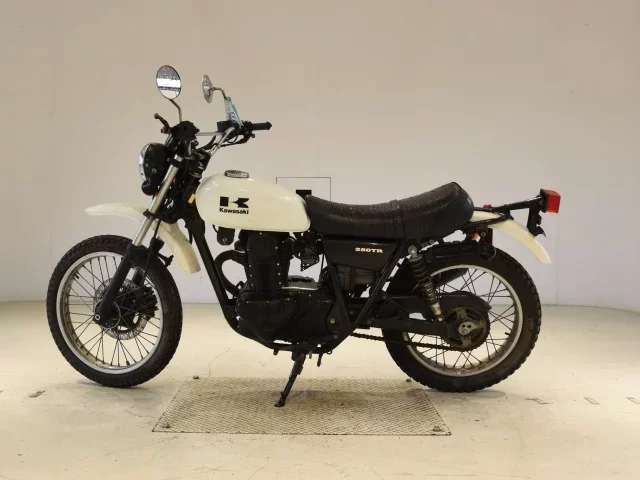 Kawasaki 250TR