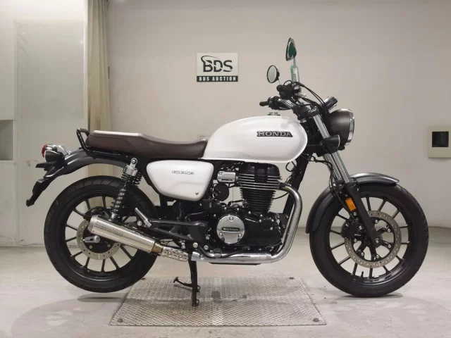 Honda GB350 лот № 5452 оценка 6  с аукциона в Японии