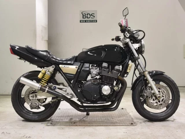 Yamaha XJR400