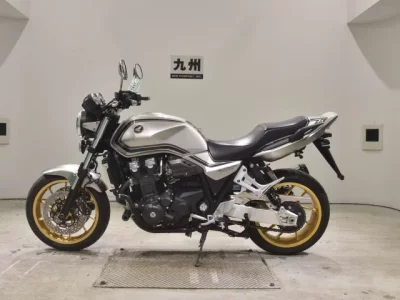 Honda CB1300SF лот № 2665 оценка 5  с аукциона в Японии 2