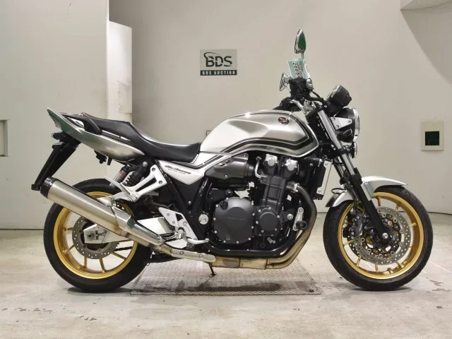 Honda CB1300SF лот № 2665 оценка 5  с аукциона в Японии