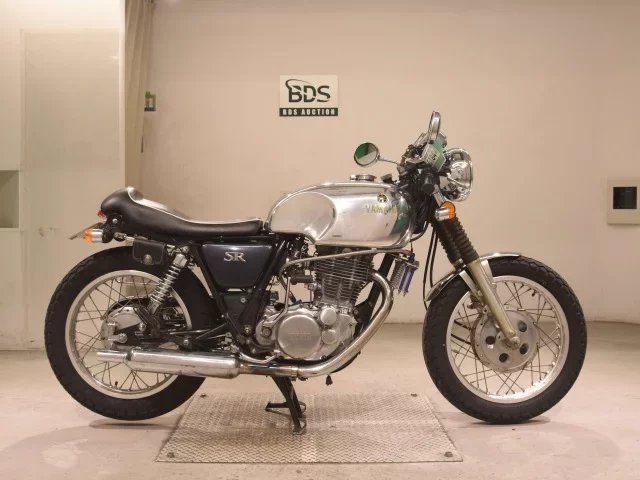 Yamaha SR500-2 лот № 5184 оценка 4  с аукциона в Японии