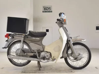 Honda C90
