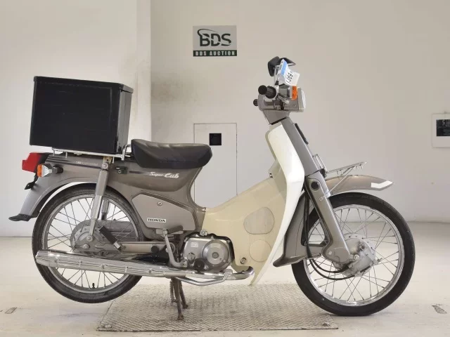 Honda C90