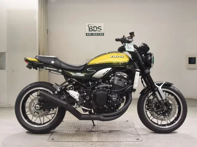 Kawasaki Z900RS лот № 7628 оценка 6  с аукциона в Японии