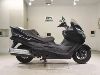 Suzuki SKYWAVE 250S-3  с аукциона в Японии