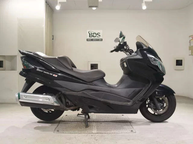 Suzuki SKYWAVE 250S-3 лот № 7639 оценка 4  с аукциона в Японии