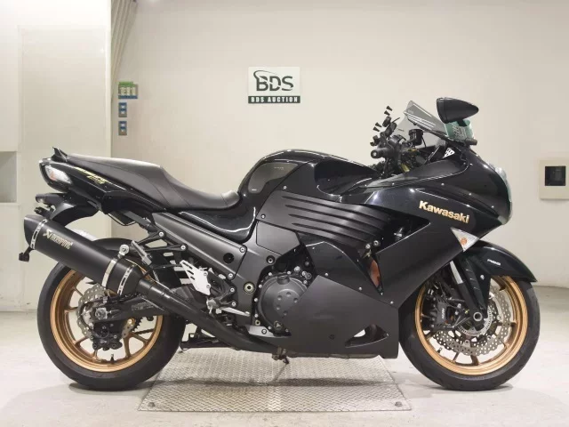 Kawasaki ZZR1400A лот № 7745 оценка 4  с аукциона в Японии