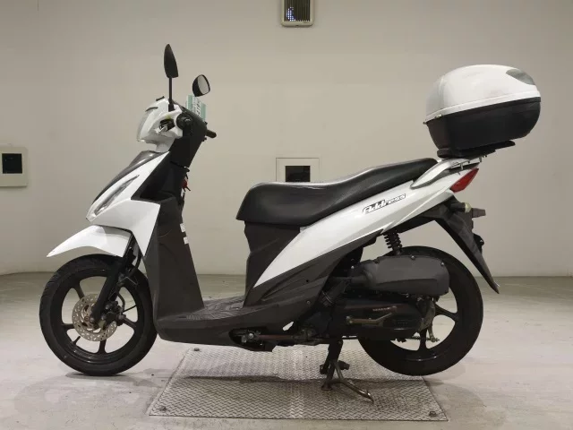Suzuki ADDRESS110-2