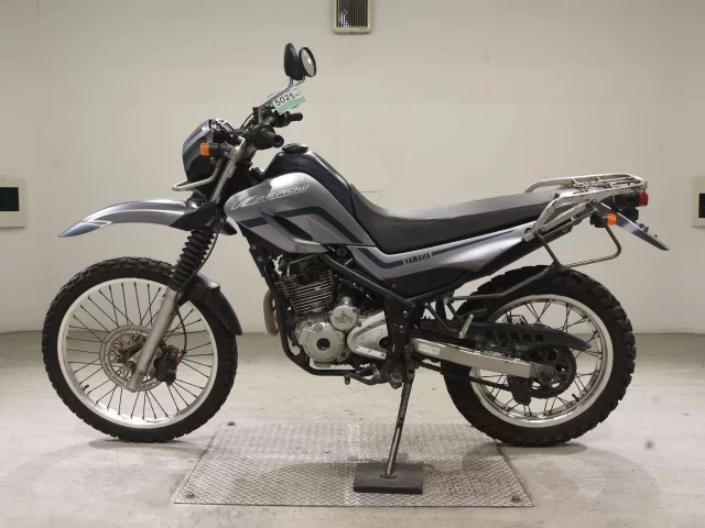 Yamaha SEROW 250