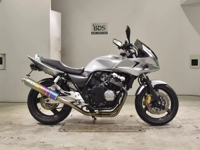 Honda CB400SFV-3 BOLDOR лот № 2554 оценка 5  с аукциона в Японии