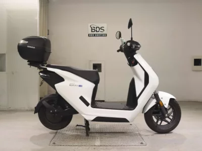 Honda EM1E: