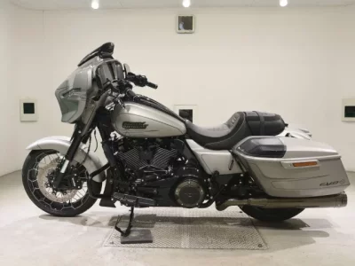 Harley-Davidson HARLEY FLHXSE1980CVO  с аукциона в Японии