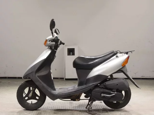 Suzuki LET S2