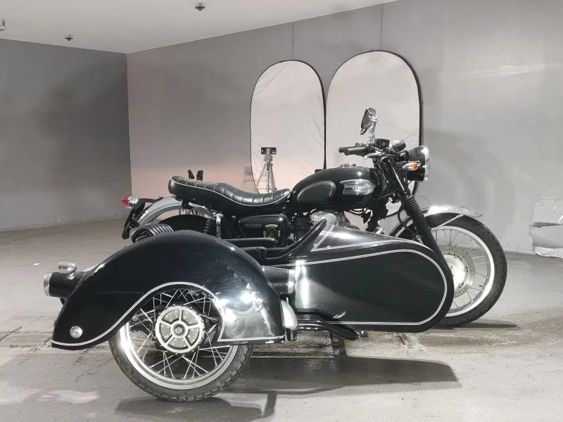 Kawasaki W400 SIDE-CAR