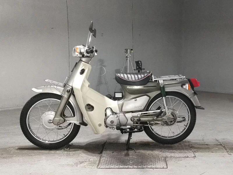 Honda SUPER CUB90