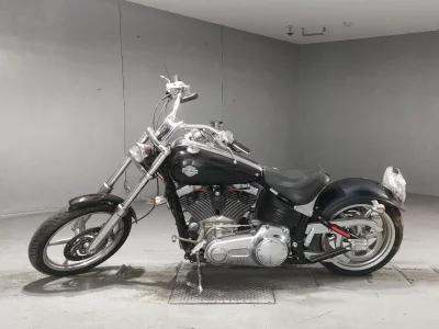 Harley-Davidson HARLEY FXCWC1580