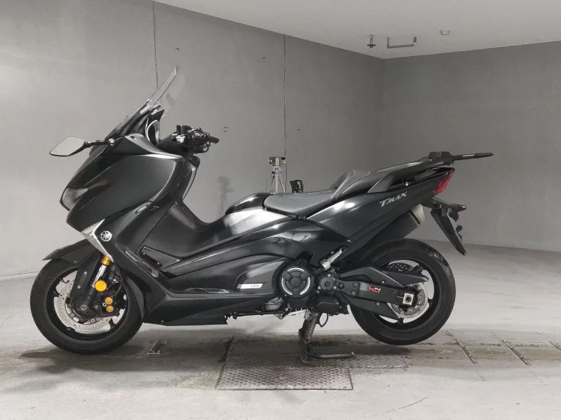 Yamaha T-MAX530DX
