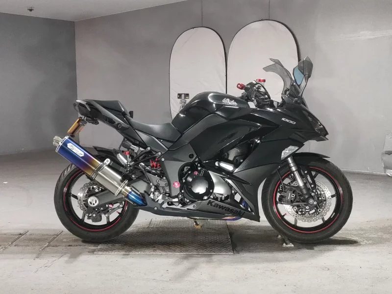 Kawasaki NINJA1000 лот № 5261 оценка 4  с аукциона в Японии