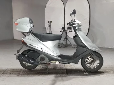Suzuki ADDRESS V100
