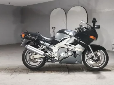 Kawasaki ZZR400
