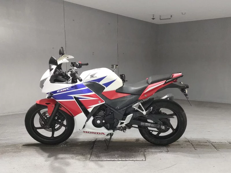 Honda CBR250R