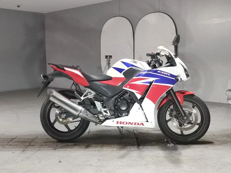 Honda CBR250R