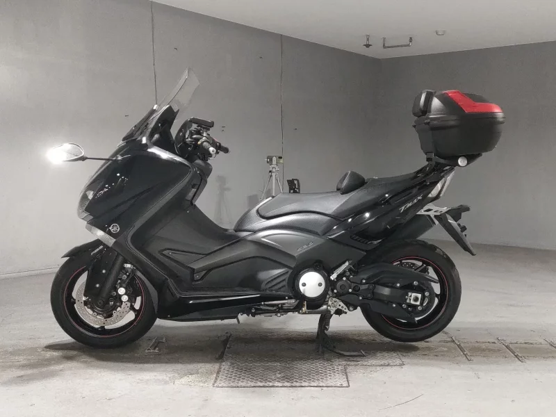 Yamaha T-MAX530