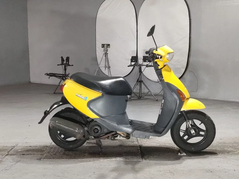 Suzuki LET S4