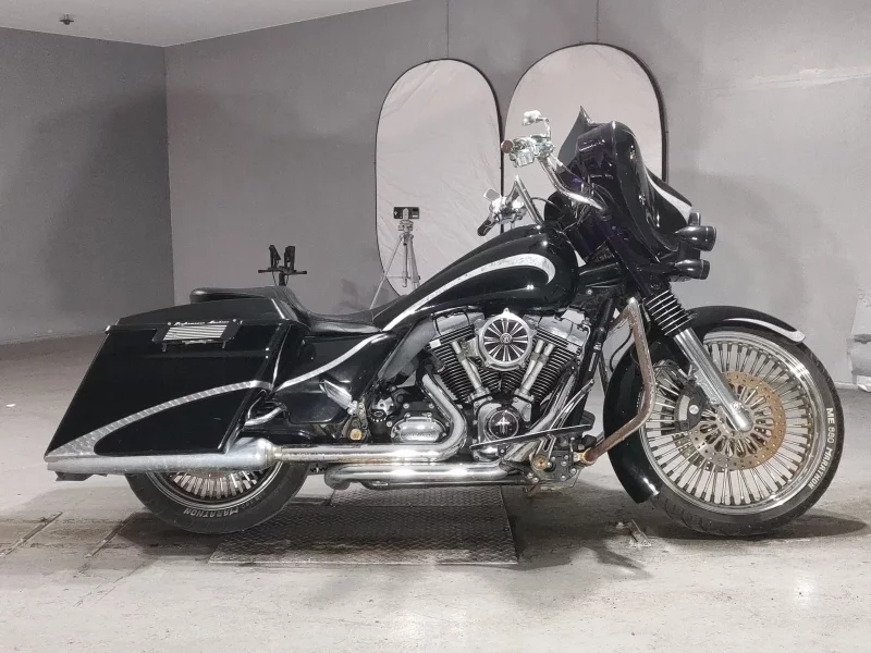 Harley-Davidson HARLEY FLHX1580