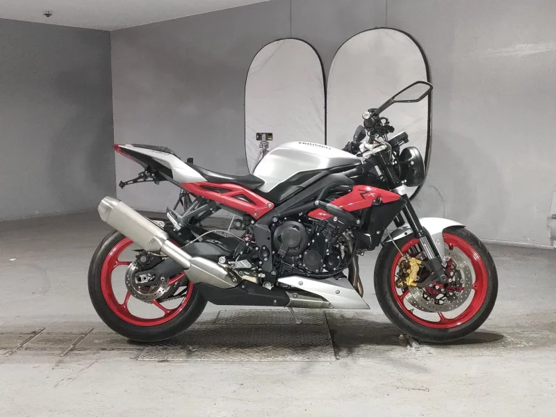 Triumph TRIUMPH STREET TRIPLE