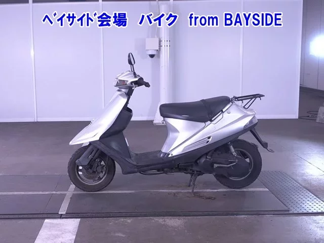 Suzuki ADDRESS V100