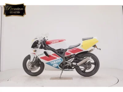 Yamaha TZR250RS  с аукциона в Японии