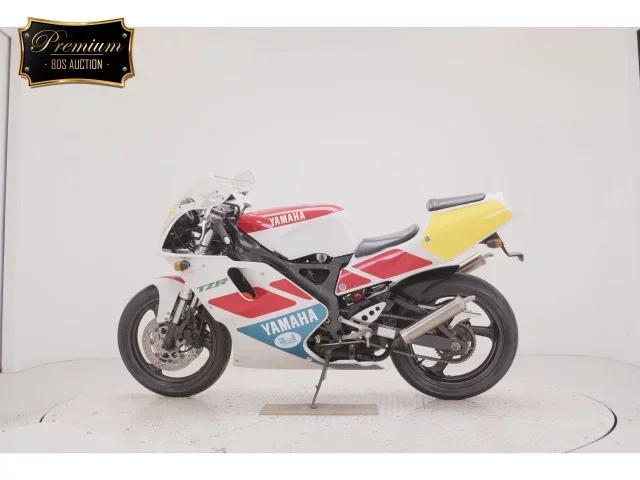 Yamaha TZR250RS