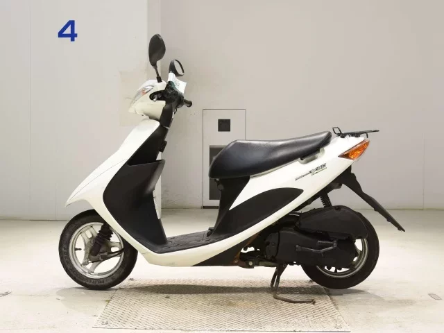 Suzuki ADDRESS V50