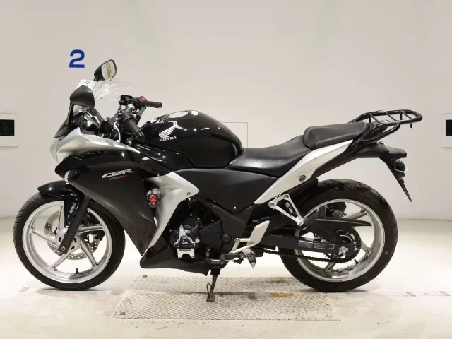 Honda CBR250R ABS