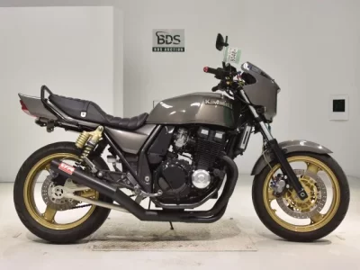 Kawasaki ZRX400