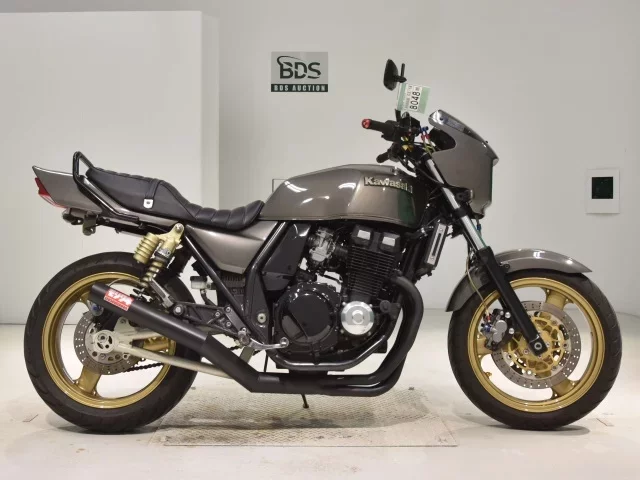 Kawasaki ZRX400