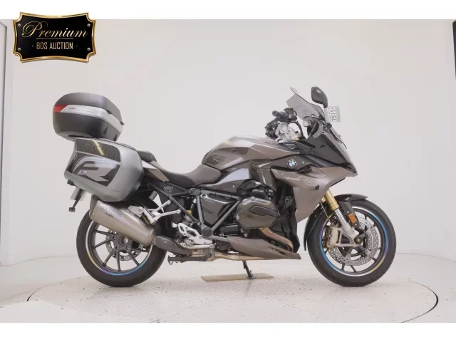 BMW R1200RS лот № 7511 оценка 5  с аукциона в Японии