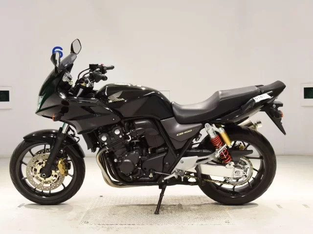 Honda CB400SFV-4 BOLDORABS