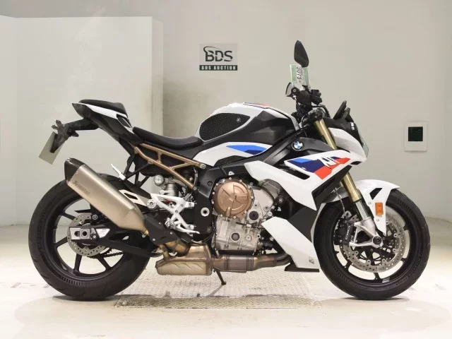 BMW  S1000R лот № 5075 оценка 6  с аукциона в Японии