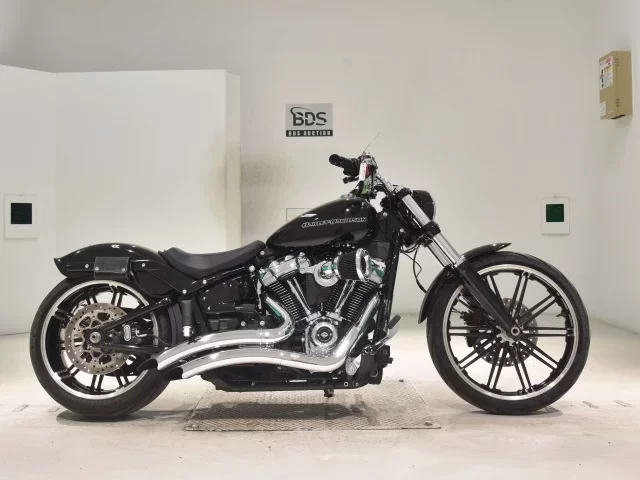 Harley-Davidson HARLEY FXBRS1870 лот № 2745 оценка 5  с аукциона в Японии