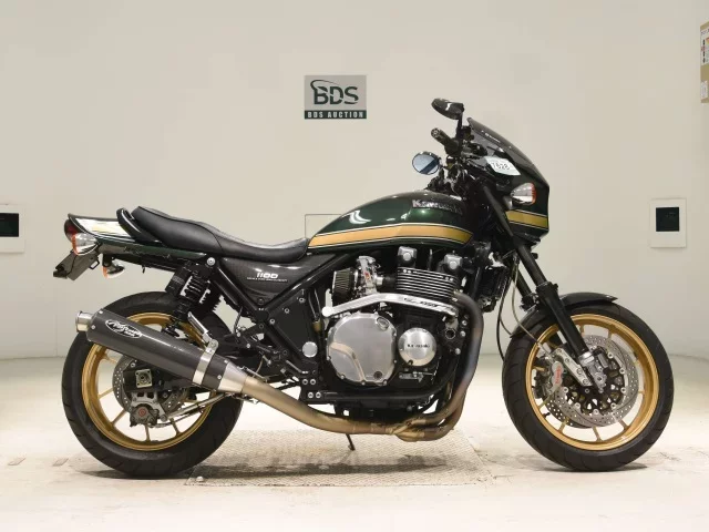Kawasaki ZEPHYR1100 лот № 7628 оценка 4  с аукциона в Японии